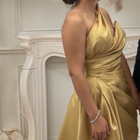 Long Gown - Picture 6 of 7